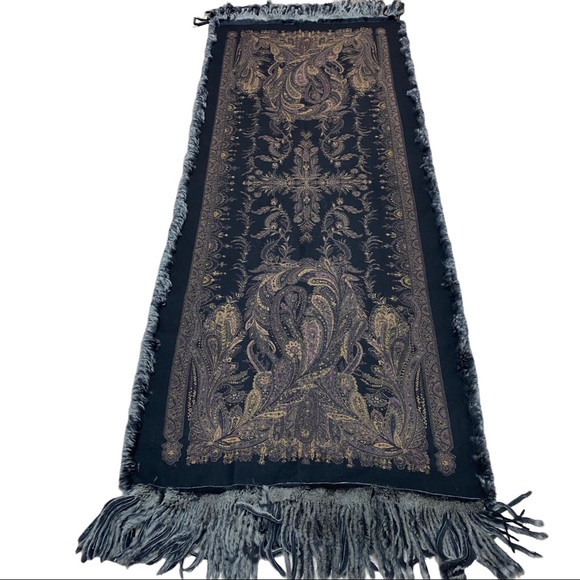 CPG Reversible Paisley to Black Wool Scarf with Rabbit Fur Trim Accent - Picture 7 of 9